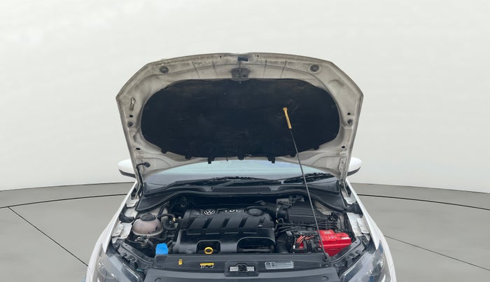 2019 Volkswagen Ameo TRENDLINE 1.5L, Diesel, Manual, 1,00,303 km, Open Bonet