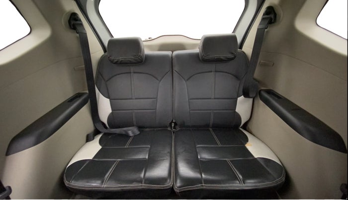 2021 Renault TRIBER RXT, Petrol, Manual, 27,336 km, Third Seat Row ( optional )
