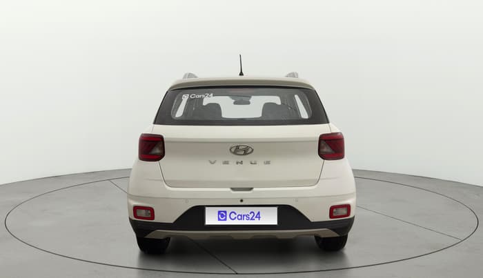 2020 Hyundai VENUE S 1.2, Petrol, Manual, 35,081 km, Back/Rear