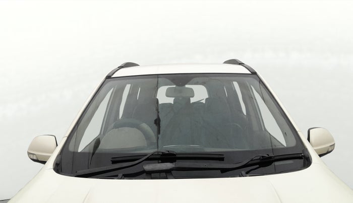 2013 Mahindra XUV500 W8, Diesel, Manual, 96,731 km, Front Windshield