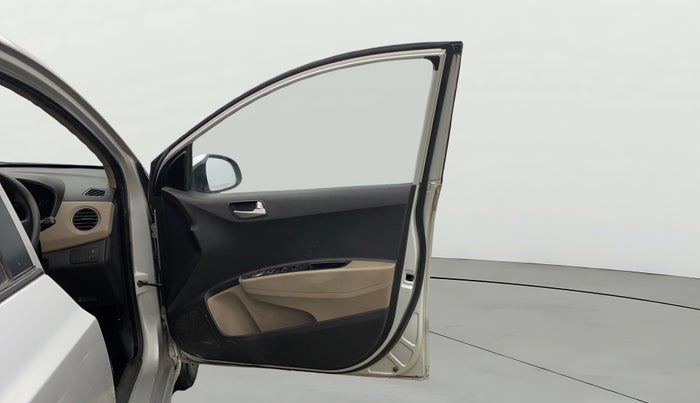 2015 Hyundai Xcent S 1.2, Petrol, Manual, 37,063 km, RHS Front Door