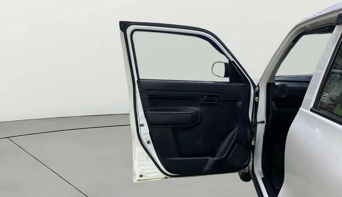 2021 Maruti S PRESSO VXI (O) CNG, CNG, Manual, 94,334 km, LHS Front Door