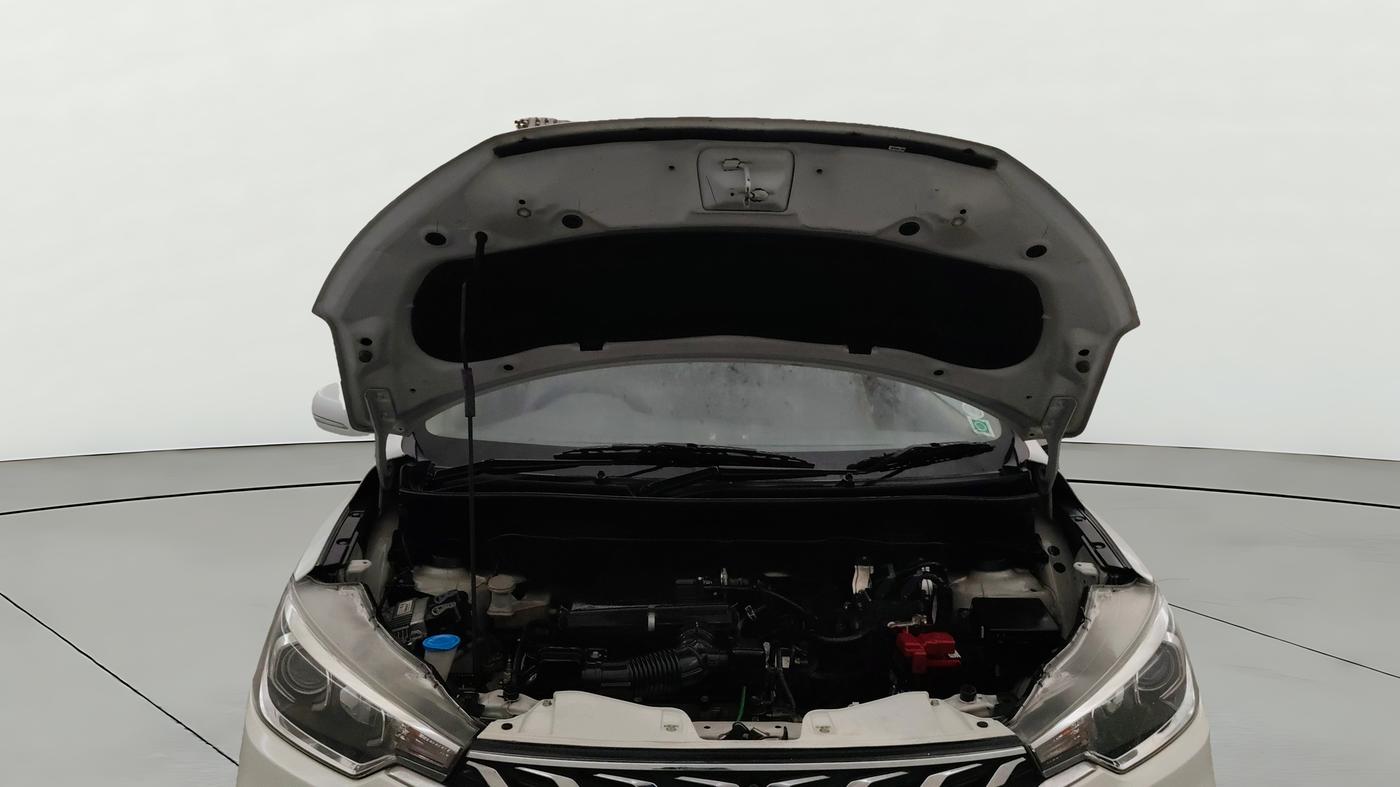2024 Maruti Ertiga ZXI (O) CNG, CNG, Manual, 27,870 km, Open Bonet