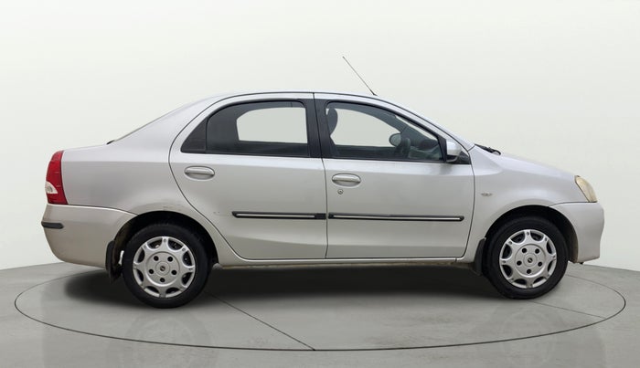 2013 Toyota Etios G, Petrol, Manual, 1,29,814 km, Right Side View