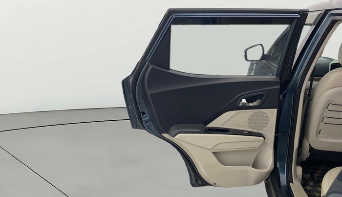 2019 Mahindra XUV300 W8 (O) 1.5 DIESEL, Diesel, Manual, 81,202 km, LHS Rear Door