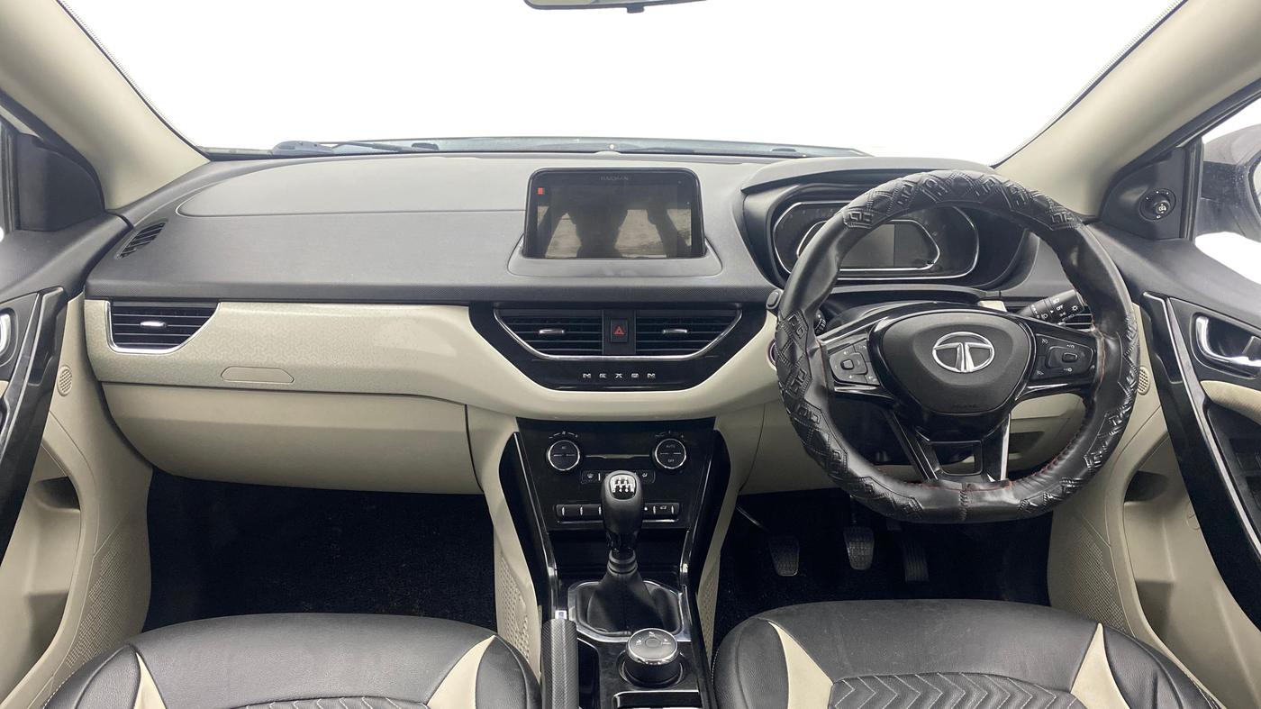 2021 Tata NEXON XZ PLUS DIESEL SUNROOF, Diesel, Manual, 1,06,442 km, Dashboard