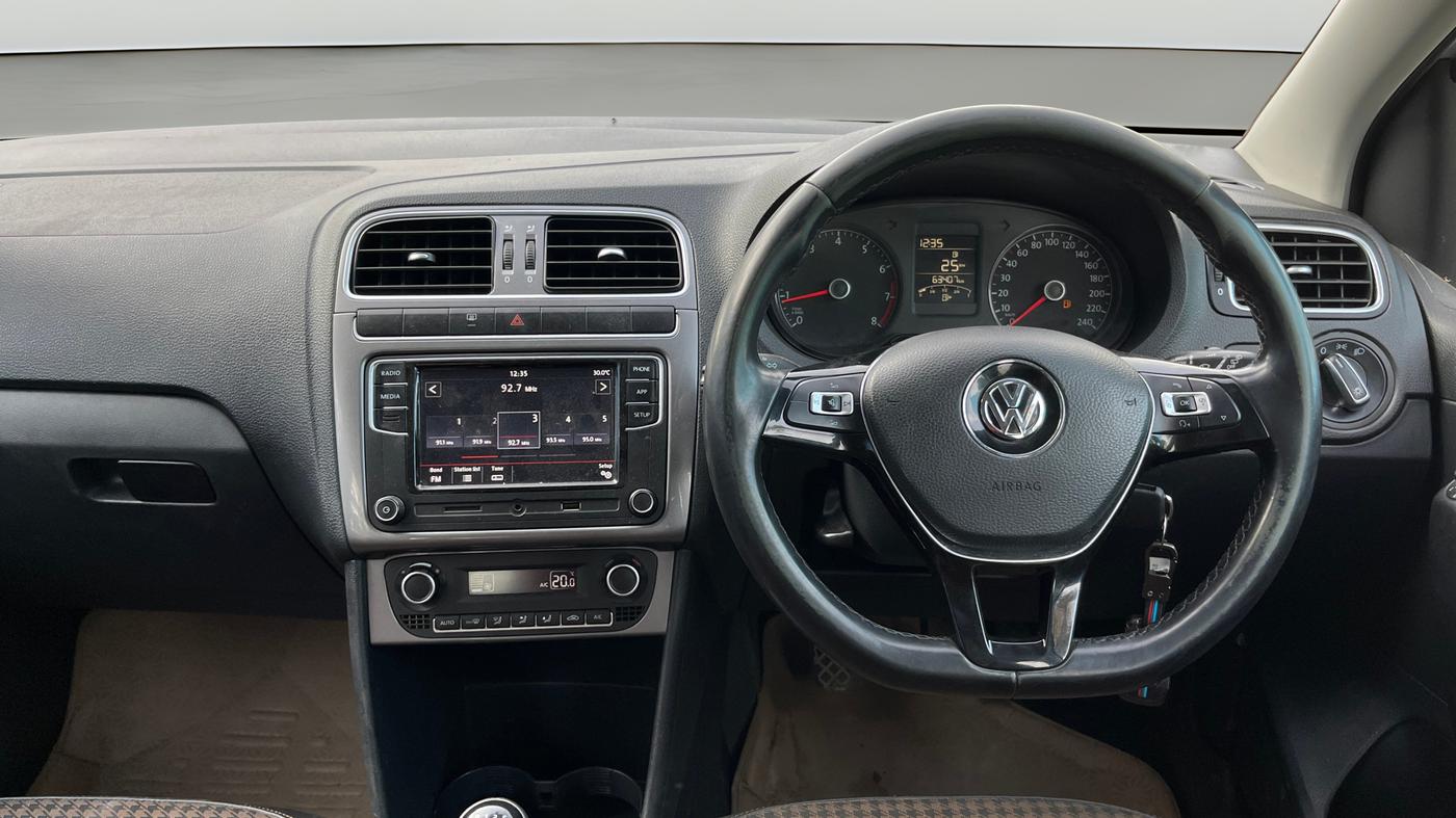 2018 Volkswagen Polo HIGHLINE1.2L, Petrol, Manual, 63,404 km, Steering Wheel Close Up