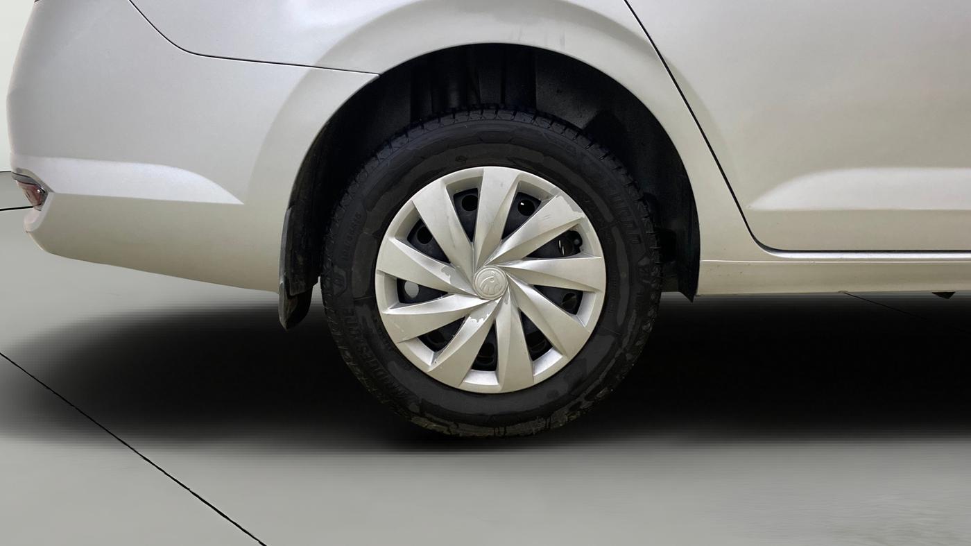 2022 Skoda SLAVIA ACTIVE 1.0L TSI MT, Petrol, Manual, 84,414 km, Right Rear Wheel