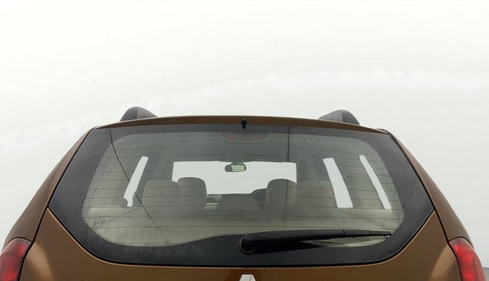 2014 Renault Duster 85 PS RXL DIESEL (OPT), Diesel, Manual, 1,26,494 km, Rear Windshield