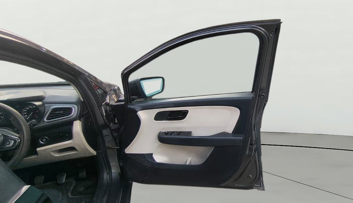 2022 Tata ALTROZ XT PETROL, Petrol, Manual, 1,01,013 km, RHS Front Door