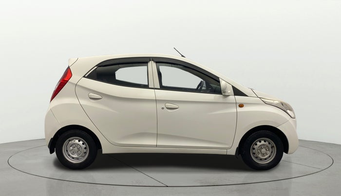 2013 Hyundai Eon ERA +, Petrol, Manual, 21,354 km, Right Side View