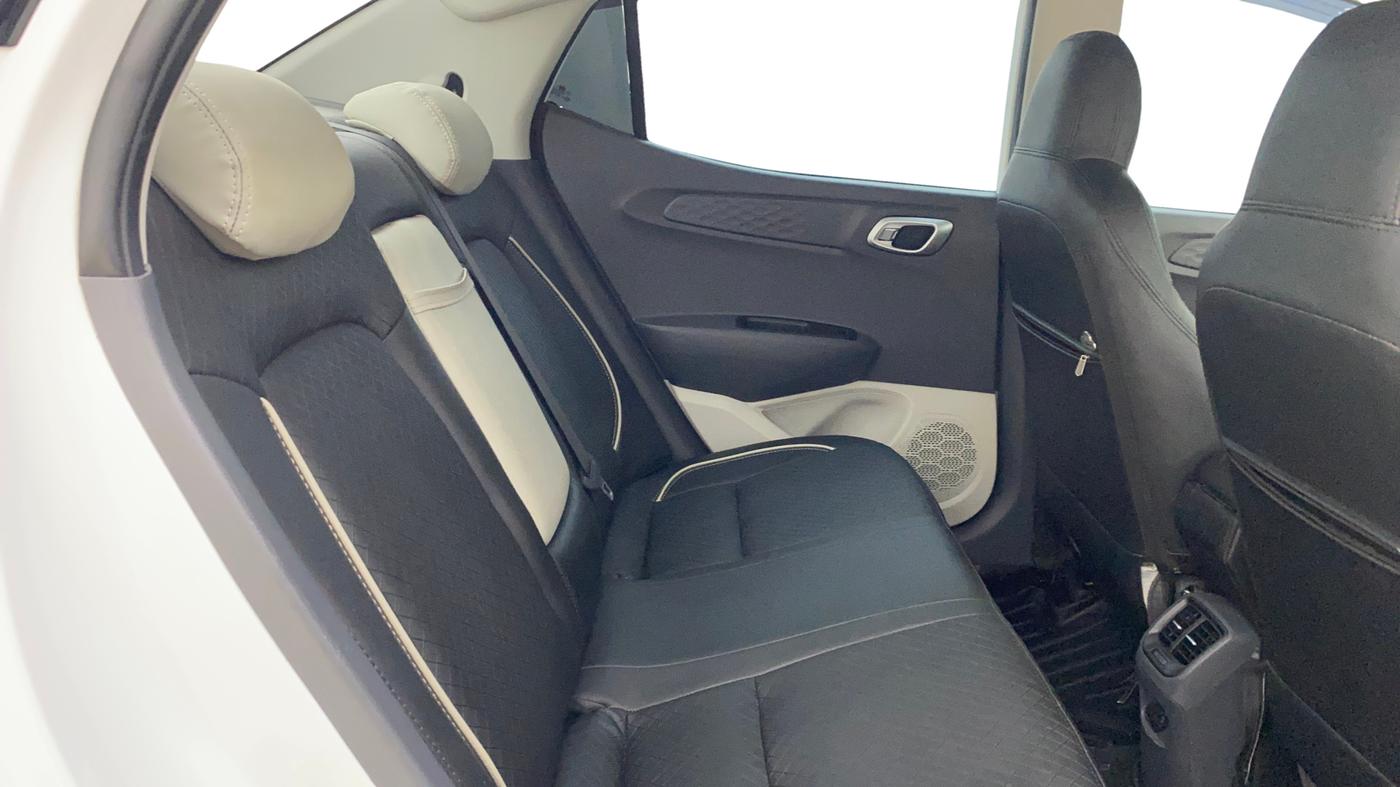 2025 Hyundai AURA SX 1.2 CNG, CNG, Manual, 12,818 km, Right Side Rear Door Cabin