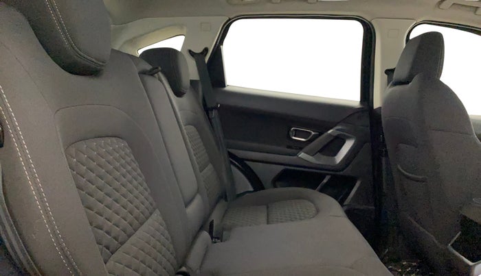 2021 Tata Harrier XT PLUS 2.0L KRYOTEC, Diesel, Manual, 51,752 km, Right Side Rear Door Cabin