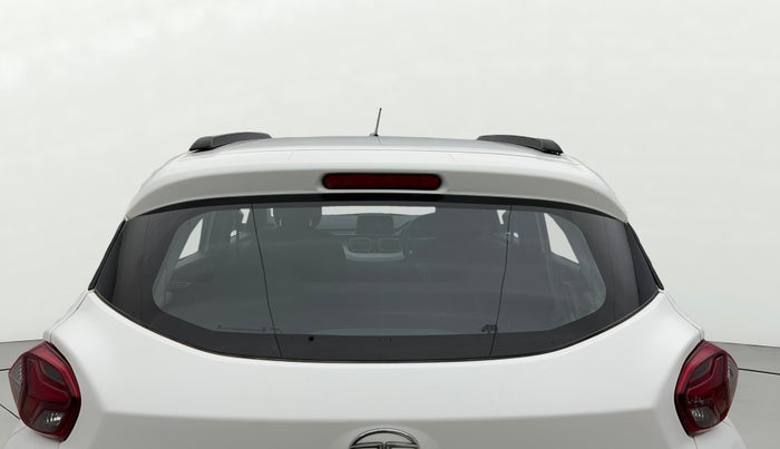 2022 Tata PUNCH ACCOMPLISHED AMT, Petrol, Automatic, 36,932 km, Rear Windshield