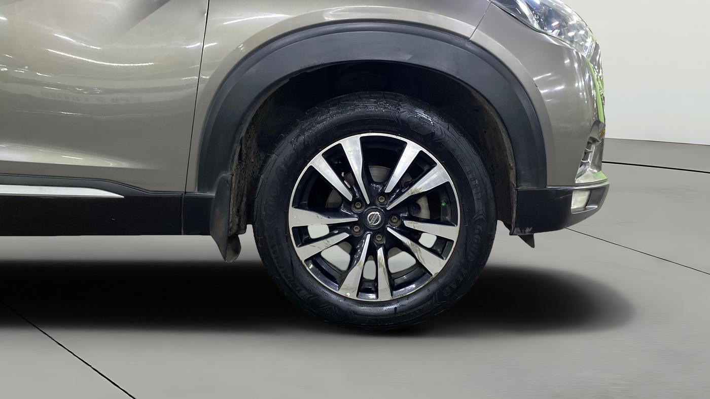 2019 Nissan Kicks XV PREMIUM (O) DIESEL, Diesel, Manual, 99,922 km, Right Front Wheel