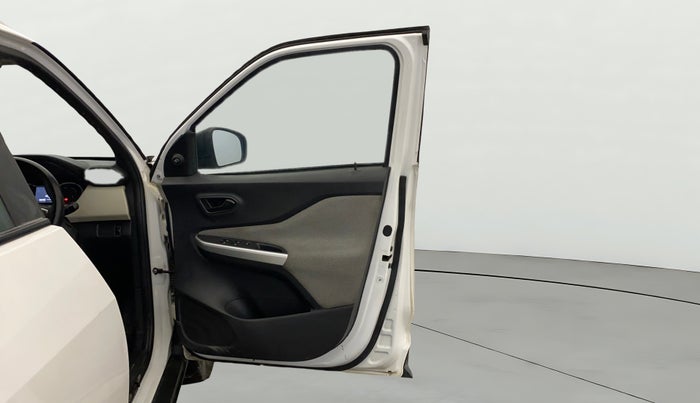 2022 Nissan MAGNITE XE, Petrol, Manual, 26,952 km, RHS Front Door