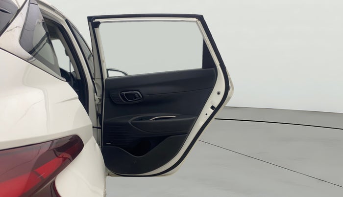 2021 Hyundai NEW I20 ASTA (O) 1.2 MT, Petrol, Manual, 34,945 km, RHS Rear Door