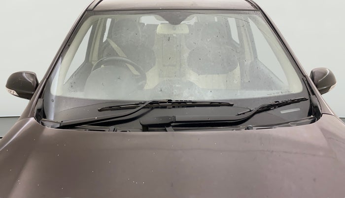 2017 Mahindra XUV500 W4, Diesel, Manual, 99,924 km, Front Windshield