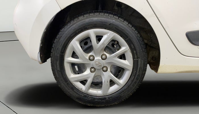 2018 Hyundai Grand i10 SPORTZ 1.2 KAPPA VTVT, CNG, Manual, 35,647 km, Right Rear Wheel