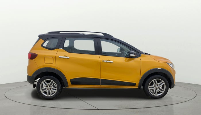 2019 Renault TRIBER RXZ DUAL TONE, Petrol, Manual, 39,240 km, Right Side View