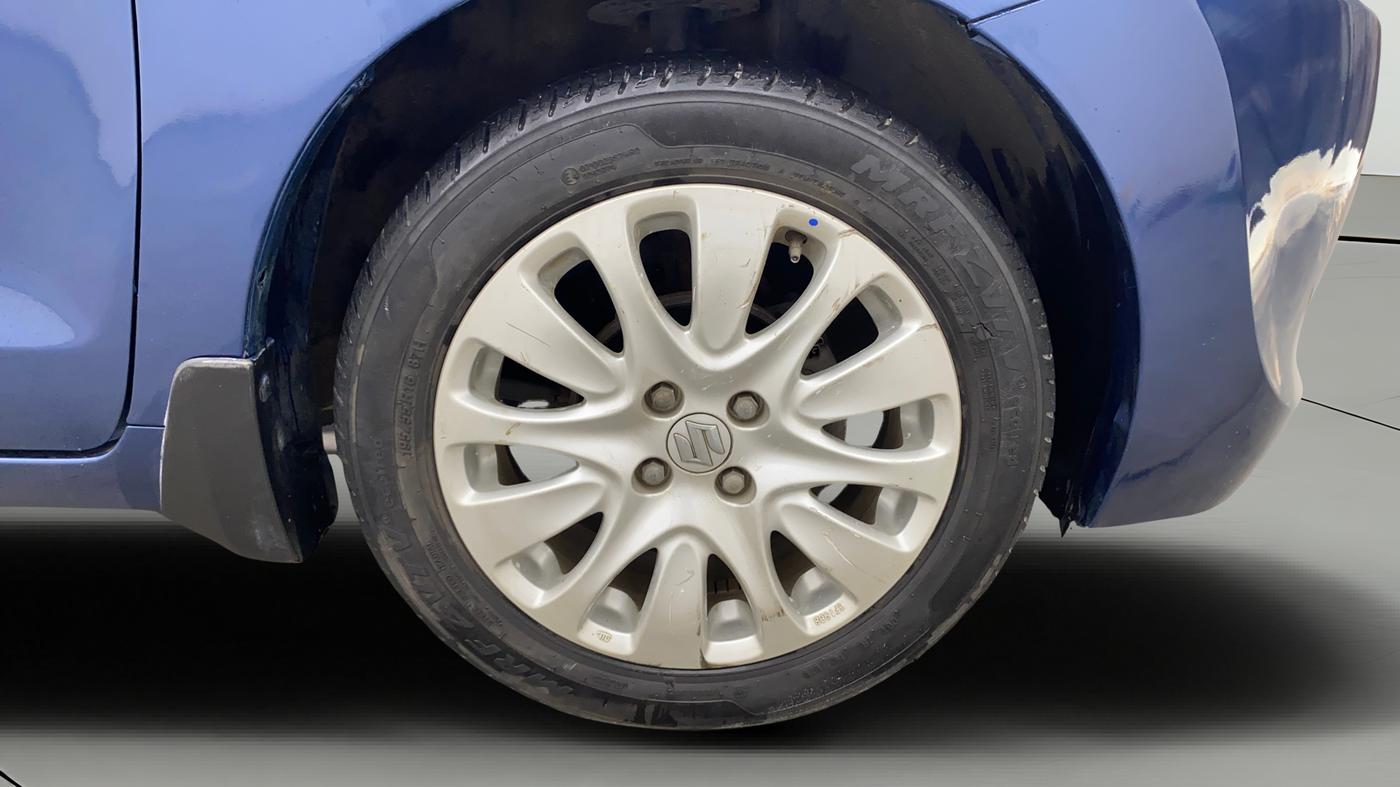 2016 Maruti Baleno ALPHA PETROL 1.2, Petrol, Manual, 52,703 km, Right Front Wheel