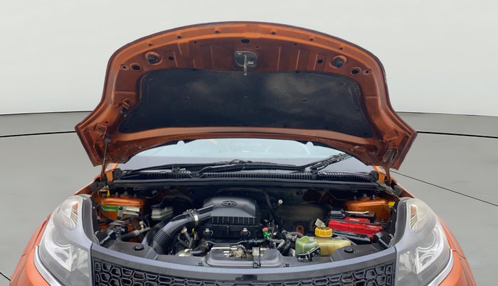 2018 Tata NEXON XZ PETROL, Petrol, Manual, 92,407 km, Open Bonet