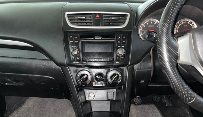 2017 Maruti Swift VXI, CNG, Manual, 59,149 km, Air Conditioner