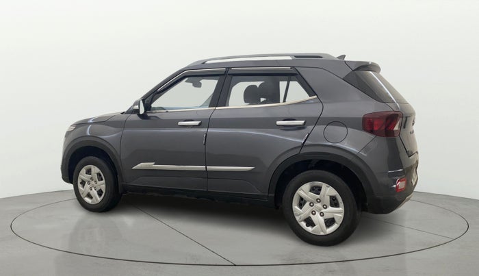 2022 Hyundai VENUE S+ 1.2, CNG, Manual, 56,314 km, Left Back Diagonal