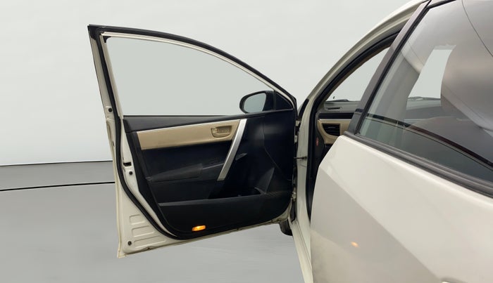 2015 Toyota Corolla Altis JS PETROL, Petrol, Manual, 84,825 km, LHS Front Door