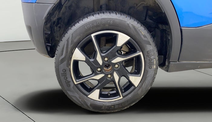 2023 Tata PUNCH CREATIVE AMT 1.2 RTN DUAL TONE, Petrol, Automatic, 24,114 km, Right Rear Wheel