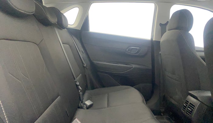 2023 Hyundai NEW I20 SPORTZ 1.2 MT, Petrol, Manual, 13,269 km, Right Side Rear Door Cabin
