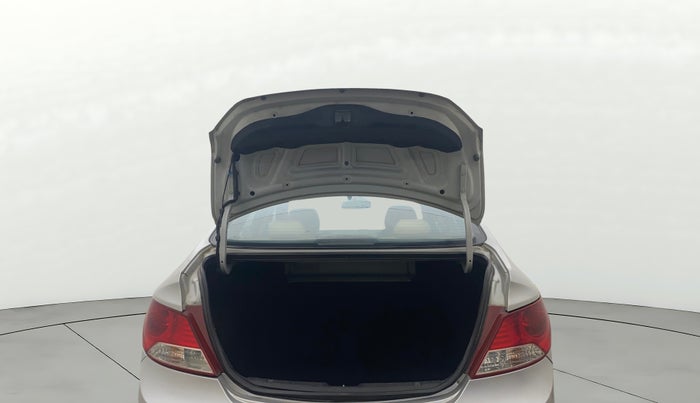 2014 Hyundai Verna FLUIDIC 1.6 CRDI SX, Diesel, Manual, 1,44,910 km, Boot Door Open