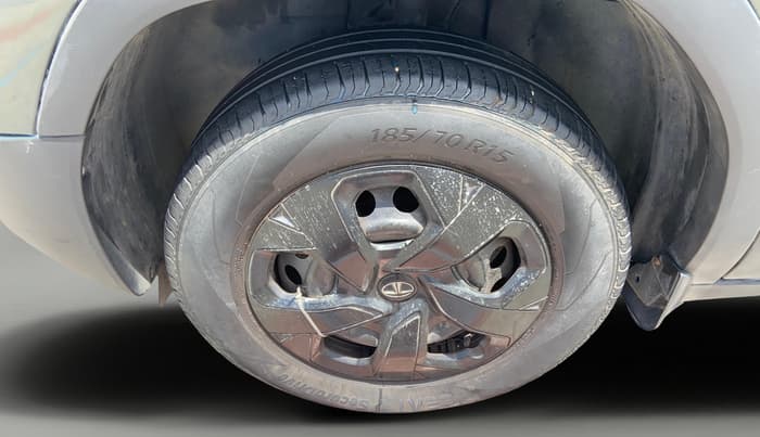 2023 Tata PUNCH ADVENTURE CAMO MT, Petrol, Manual, 32,753 km, Left Front Wheel