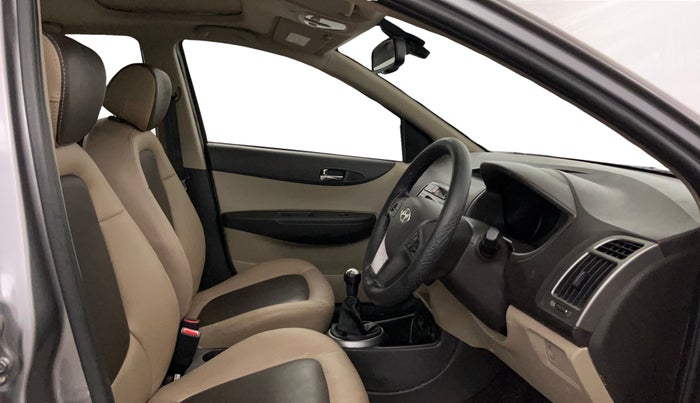 2014 Hyundai i20 ASTA (O) 1.2 WITH SUNROOF, Petrol, Manual, 10,605 km, Right Side Front Door Cabin