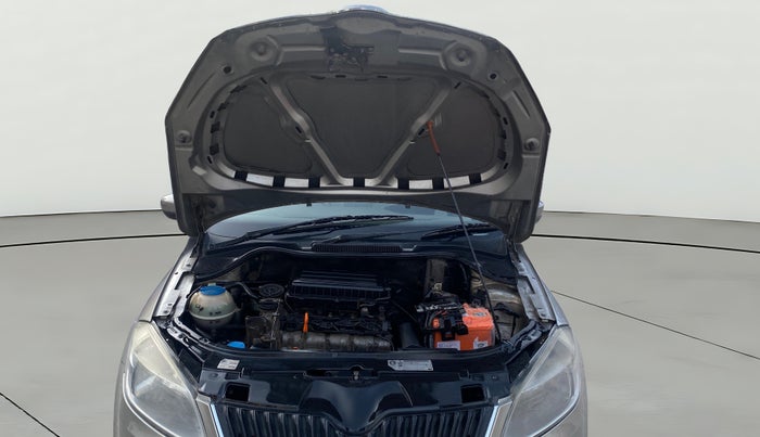 2012 Skoda Rapid ELEGANCE 1.6 MPI AT, Petrol, Automatic, 38,001 km, Open Bonet