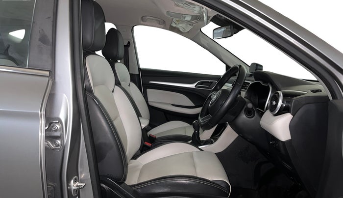 2022 MG ASTOR SMART EX 1.5 MT, Petrol, Manual, 17,169 km, Right Side Front Door Cabin