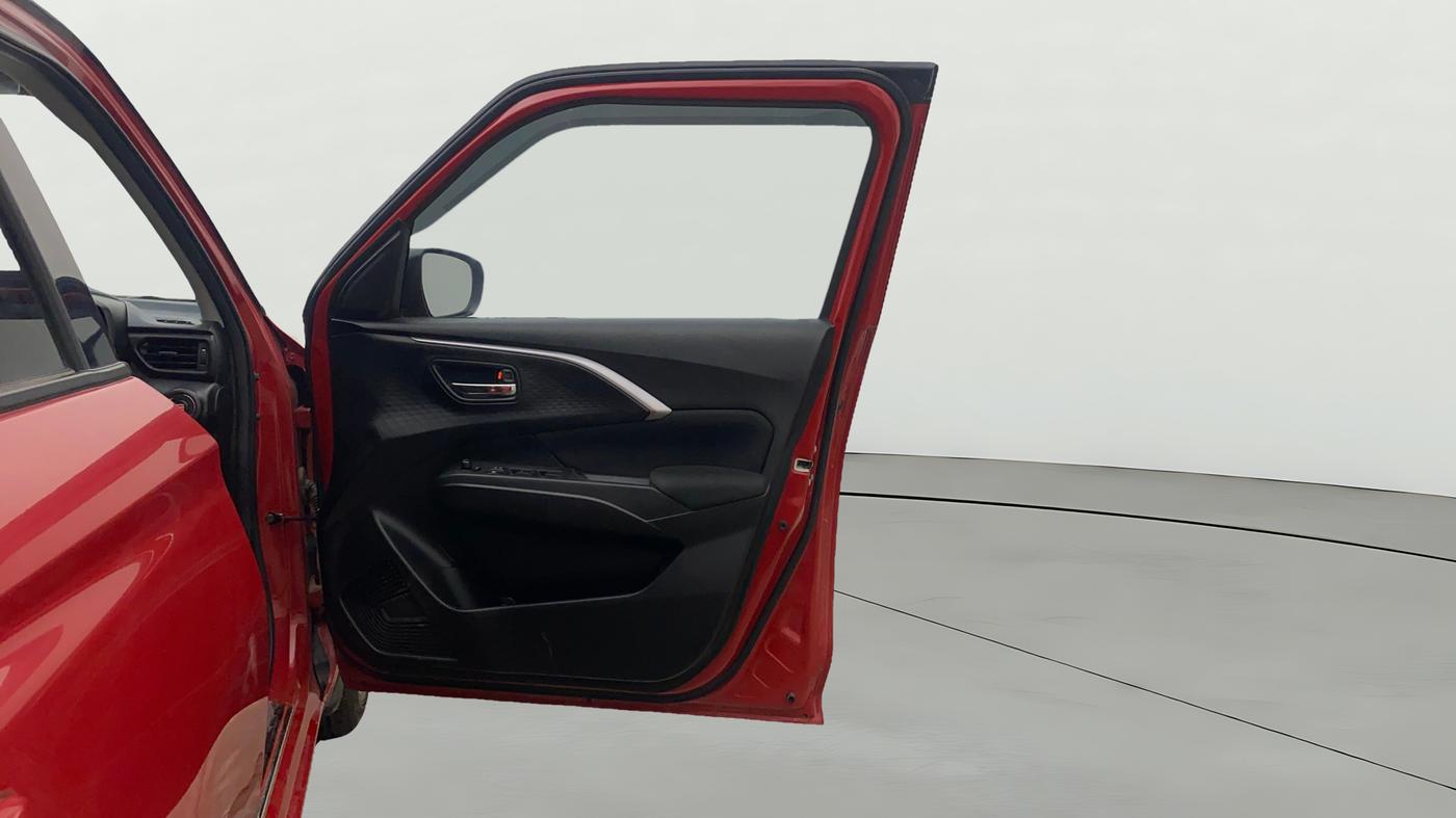2025 Maruti Swift ZXi Plus Dual Tone, Petrol, Manual, 10,434 km, RHS Front Door