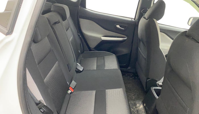 2022 Nissan MAGNITE XV TURBO CVT, Petrol, Automatic, 24,601 km, Right Side Rear Door Cabin
