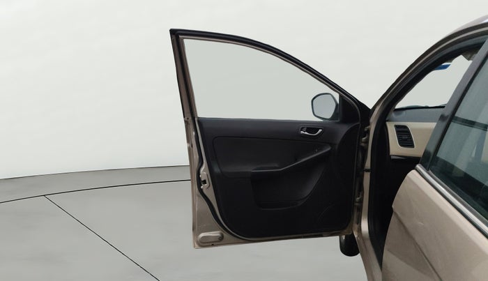 2015 Tata Zest XT PETROL, Petrol, Manual, 63,543 km, LHS Front Door