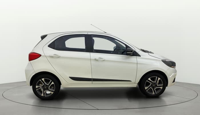 2019 Tata Tiago XZA PLUS PETROL, Petrol, Automatic, 1,14,495 km, Right Side View