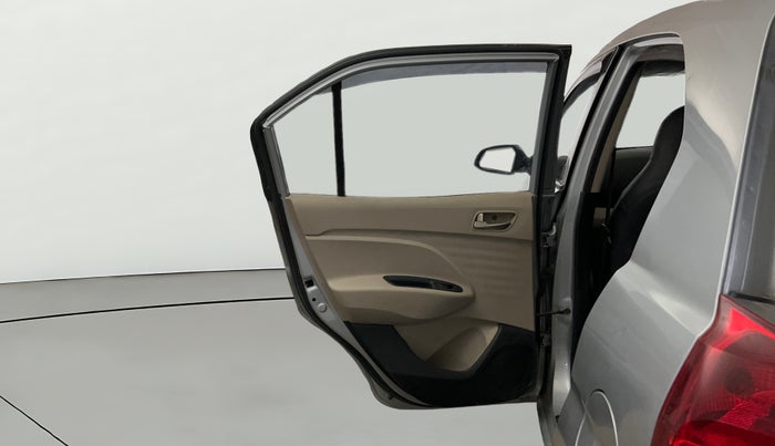 2019 Hyundai NEW SANTRO SPORTZ CNG, CNG, Manual, 86,196 km, LHS Rear Door