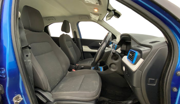 2021 Tata PUNCH CREATIVE  MT, Petrol, Manual, 46,285 km, Right Side Front Door Cabin