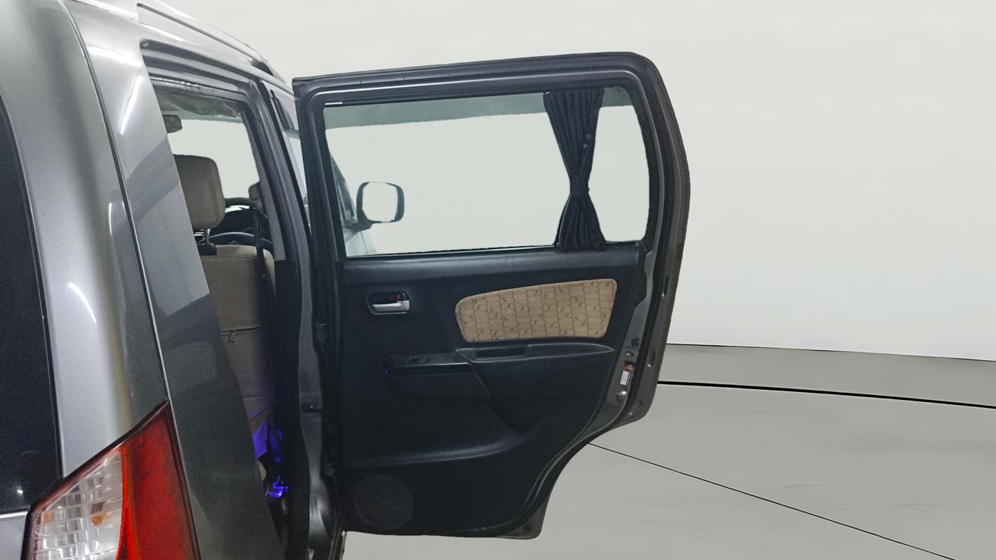 2017 Maruti Wagon R 1.0 VXI, Petrol, Manual, 1,17,308 km, RHS Rear Door