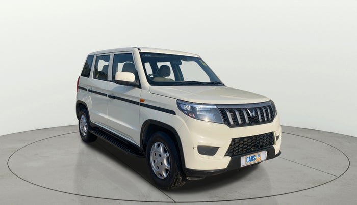 2023 Mahindra BOLERO NEO N 8, Diesel, Manual, 37,732 km, Right Front Diagonal