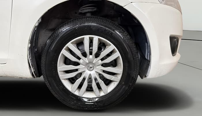 2014 Maruti Swift VXI, Petrol, Manual, 48,189 km, Right Front Wheel