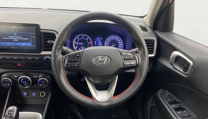 2019 Hyundai VENUE SX(O) 1.4 CRDI, Diesel, Manual, 67,145 km, Steering Wheel Close Up