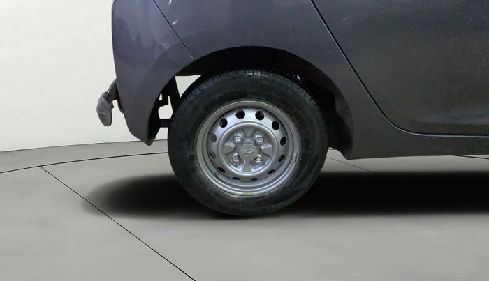 2016 Hyundai Eon ERA +, Petrol, Manual, 17,122 km, Right Rear Wheel