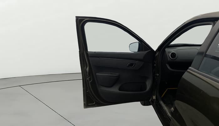 2019 Renault Kwid RXL, Petrol, Manual, 66,055 km, LHS Front Door