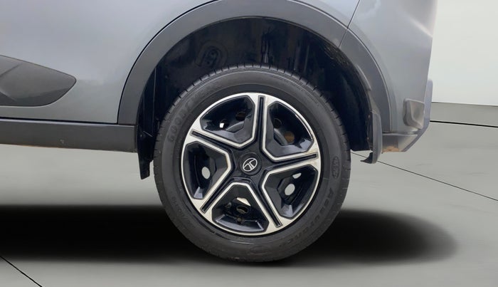 2023 Tata NEXON XMA SUNROOF PETROL, Petrol, Automatic, 21,859 km, Left Rear Wheel