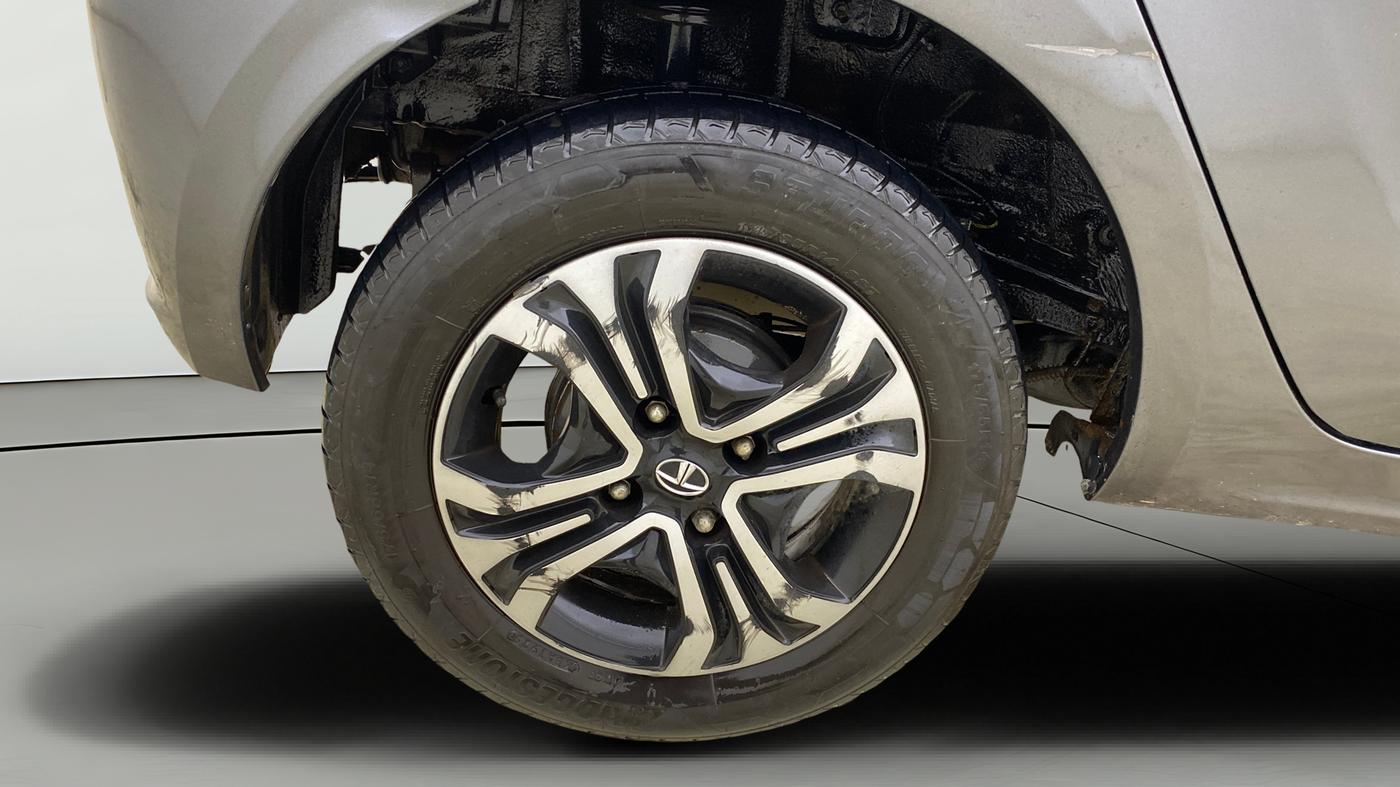 2022 Tata Tiago XT CNG, CNG, Manual, 86,963 km, Right Rear Wheel